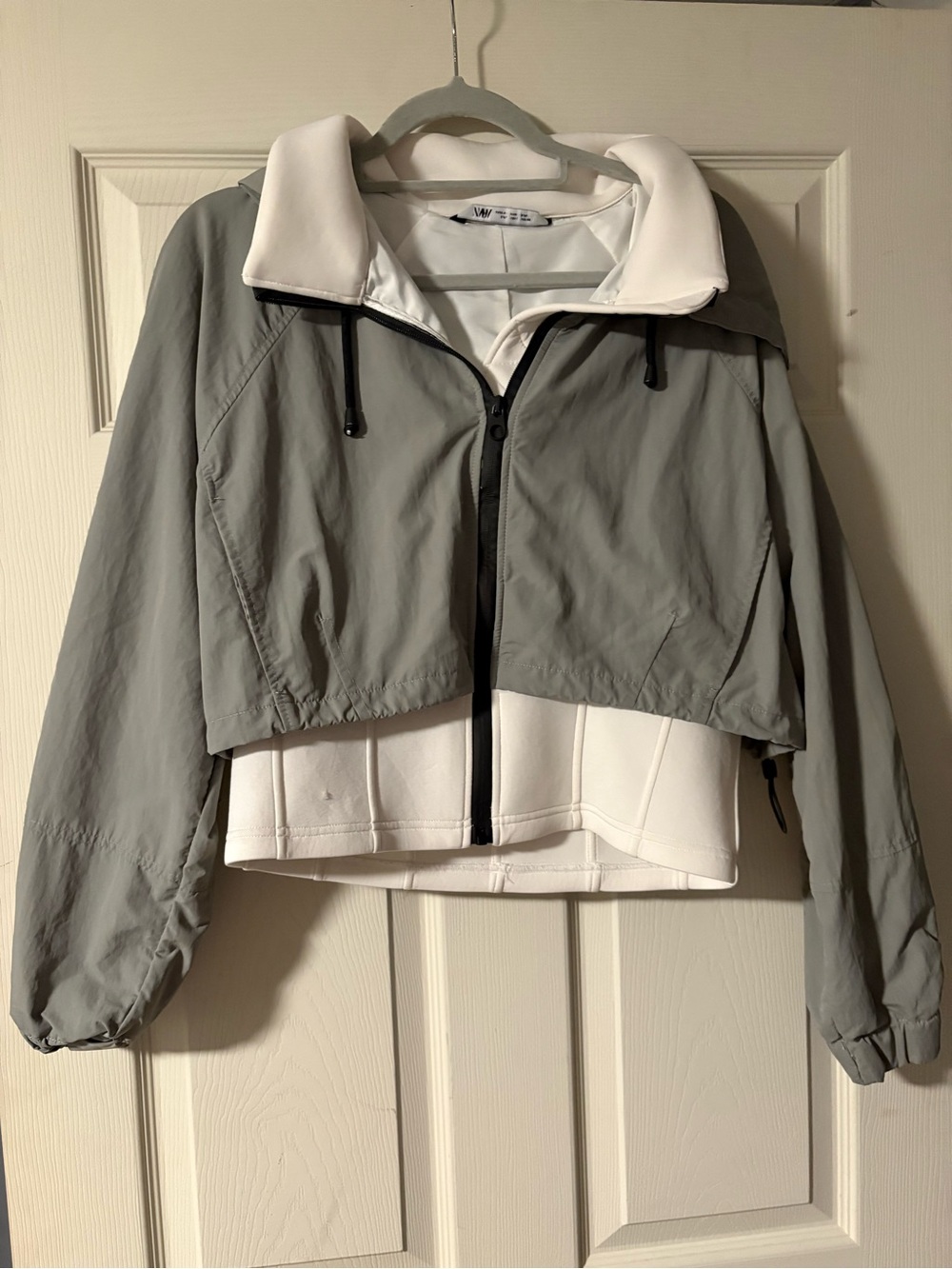 Zara Cropped Hooded Bomber Jacket in Light Green and White